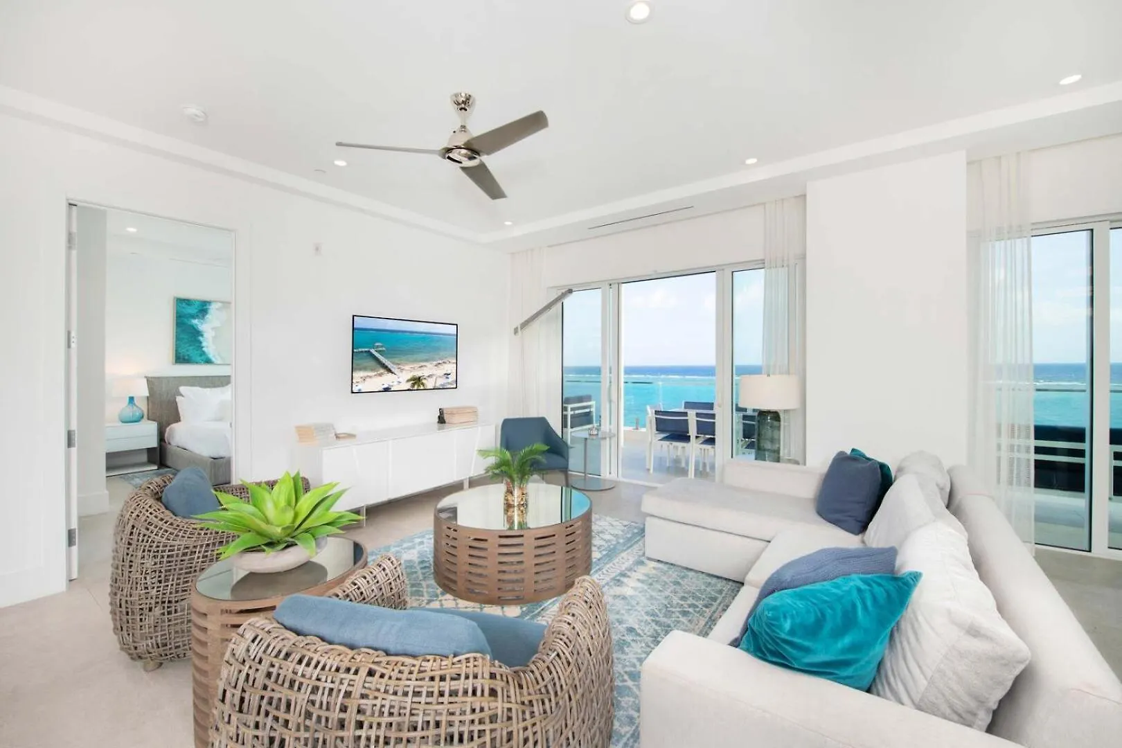 Rum Point Resort 401 Driftwood Village Apartment