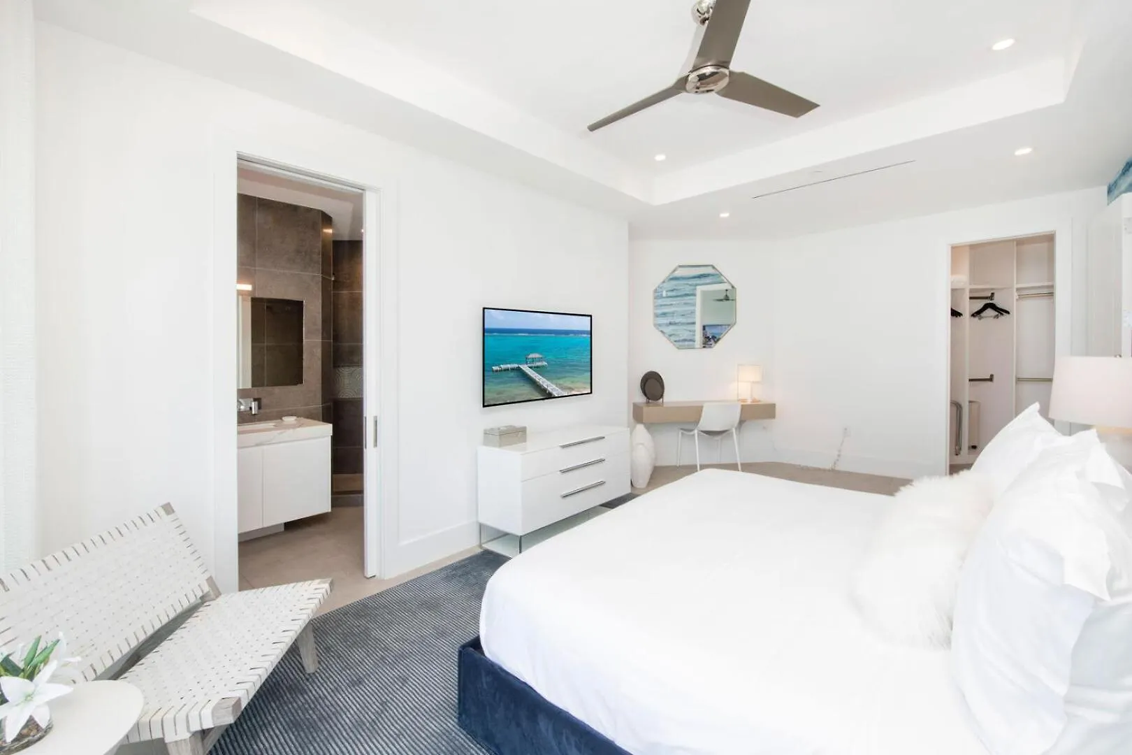 Apartment Rum Point Resort 401 Driftwood Village Cayman Islands