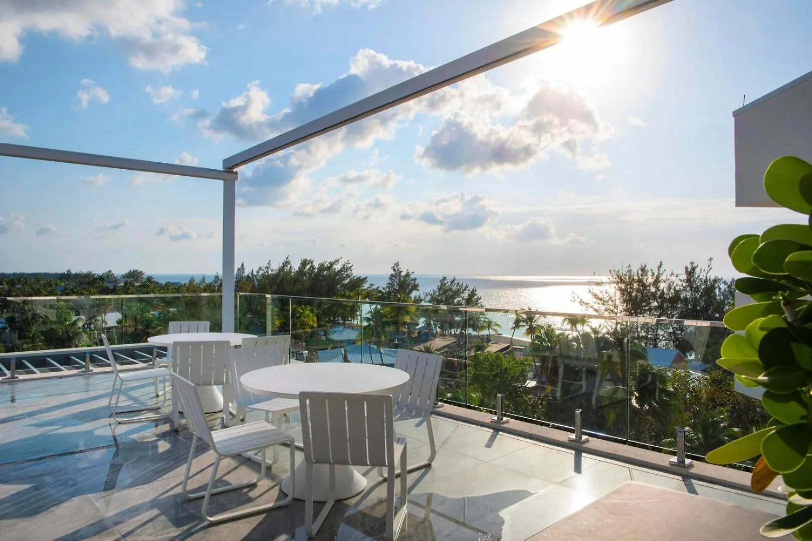 Rum Point Resort 401 Driftwood Village Apartment
